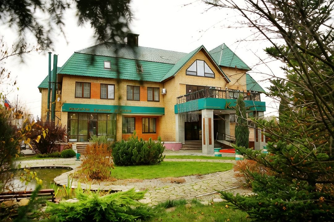 Gostinichno-Razvlekatelnyij Kompleks Kontinent Hotel