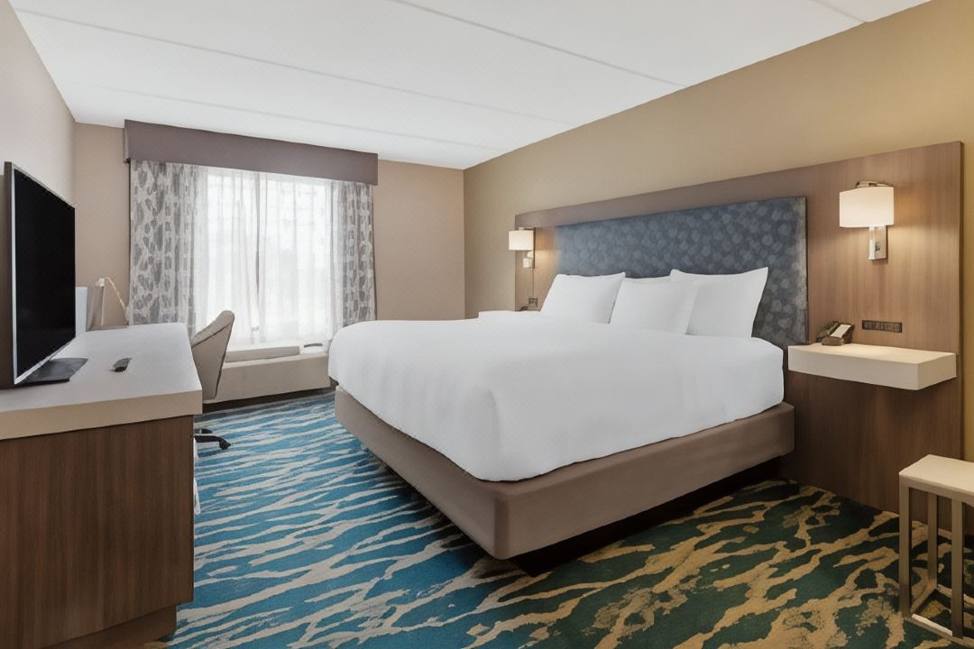 Comfort Inn & Suites Greenville Near East Carolina University