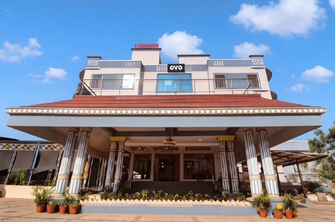 Hotel Partha International