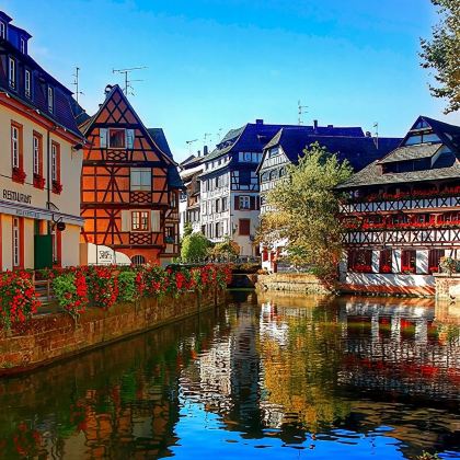 法国斯特拉斯堡阿尔萨斯葡萄园童话小镇科尔马中文包车私家团 法国斯特拉斯堡阿尔萨斯葡萄园童话小镇科尔马中文包车私家团