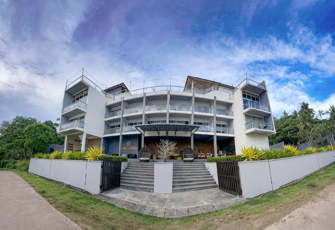 Mazarine Surf Suites Hiriketiya