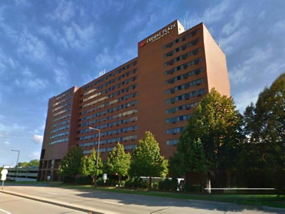 Crowne Plaza Suites MSP Airport - Mall of America