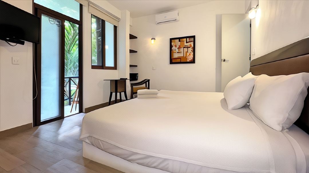 Siesta Fiesta Hotel Adults Only - 5th Avenue