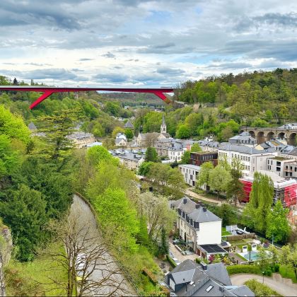 卢森堡+金色少女像+圣母教堂一日游/行程可调-中文专车 卢森堡+金色少女像+圣母教堂一日游/行程可调-中文专车