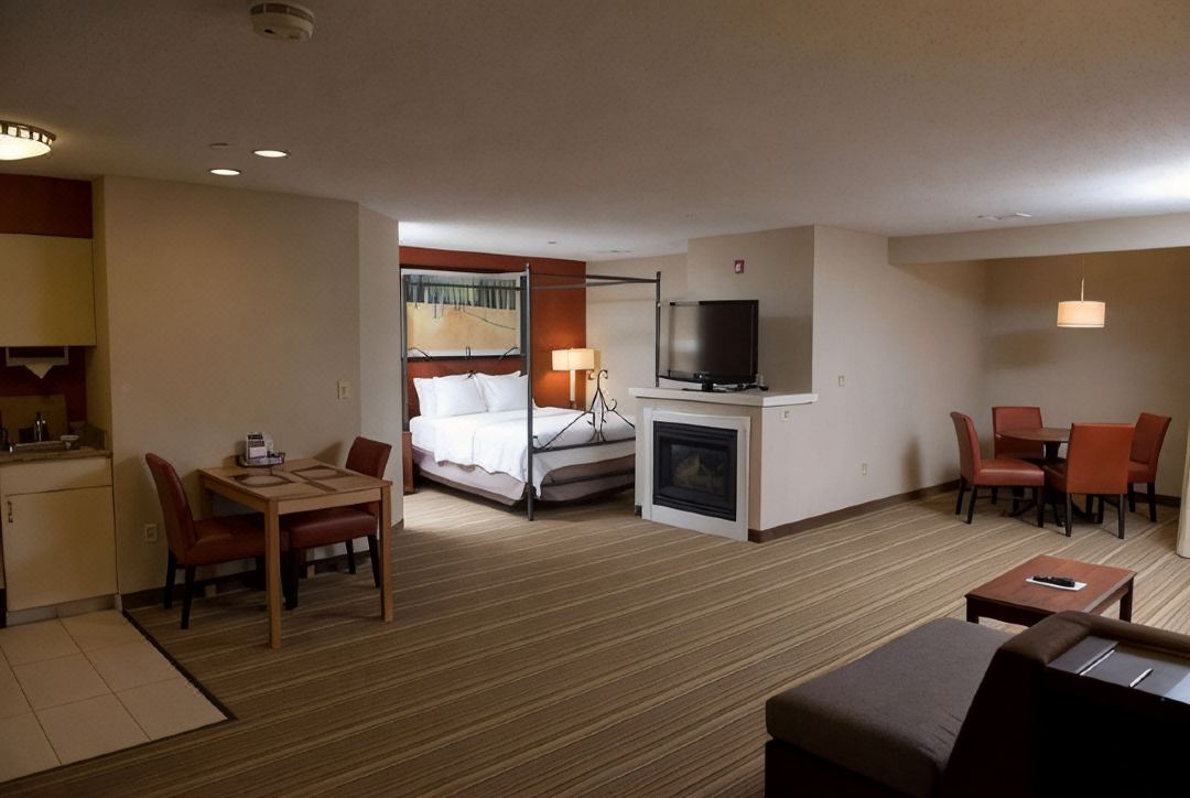 Hawthorn Suites by Wyndham Erie