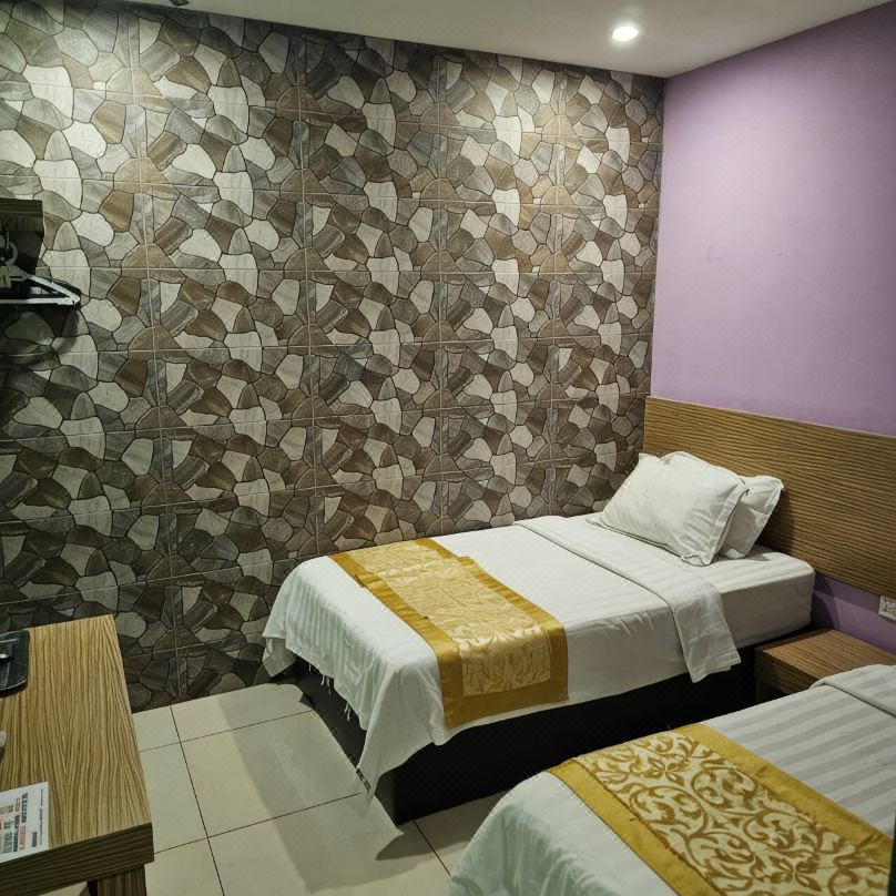 One Home Hotel