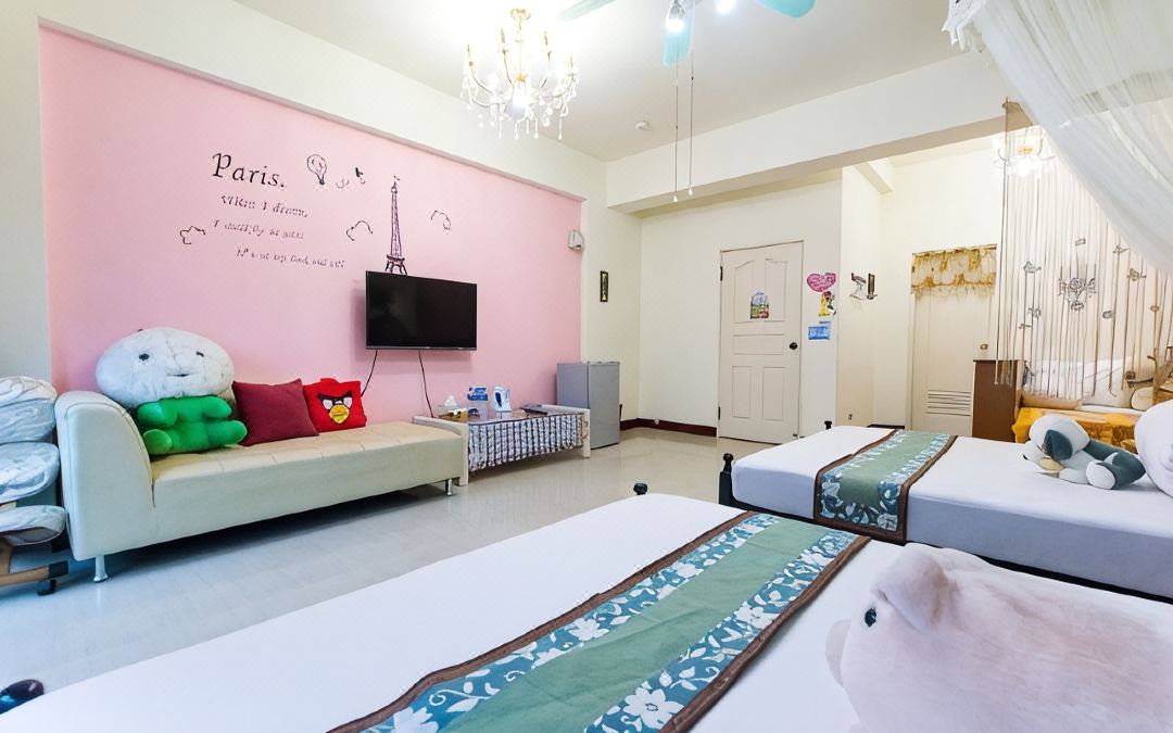 Qiao margin bed and breakfast House