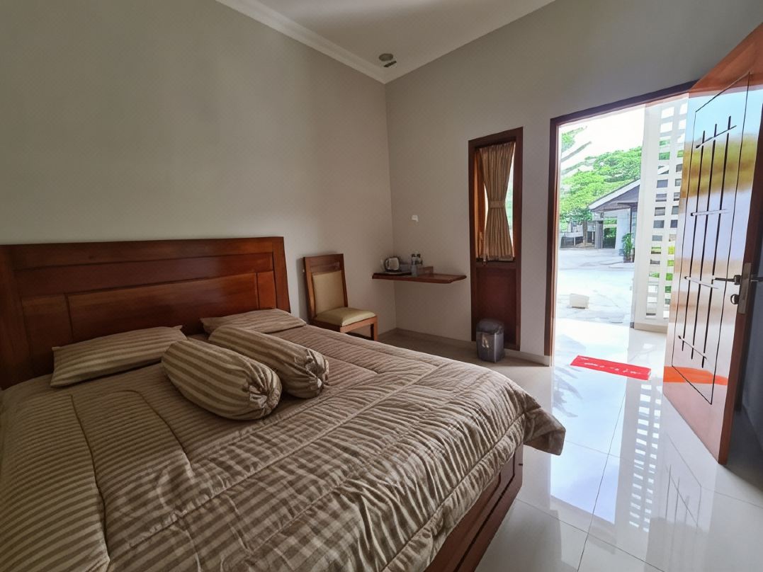 Kaliu Kostel Pacitan