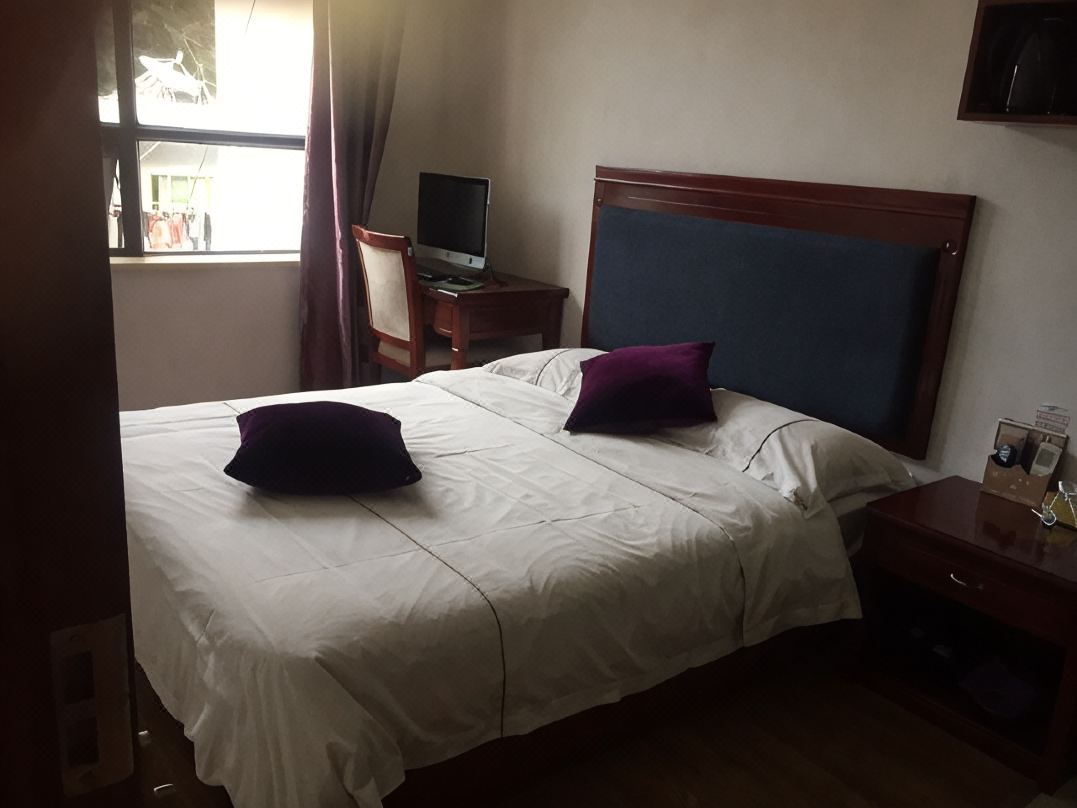 Shangyou Maple Leaf Apartment Hotel