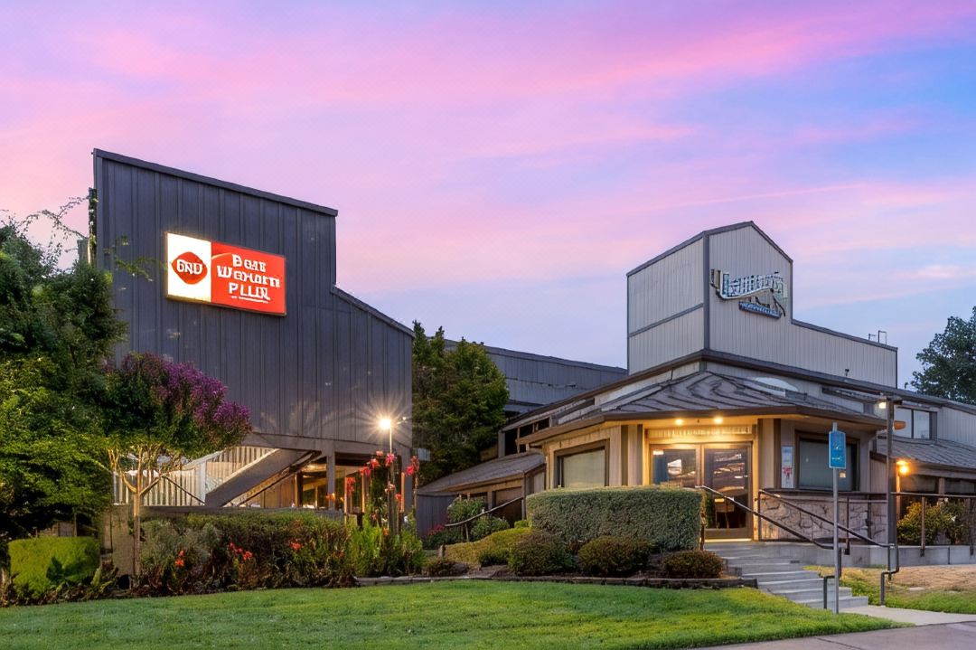 Best Western Plus Inn at the Vines