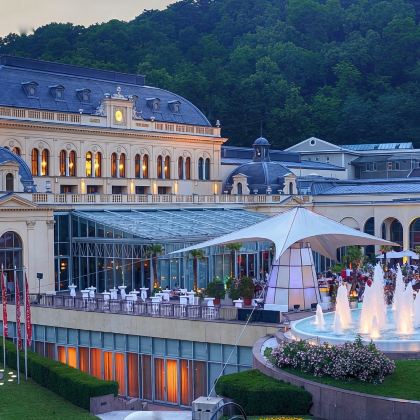 维也纳-巴登温泉 + 老城休闲游 维也纳-巴登温泉 + 老城休闲游