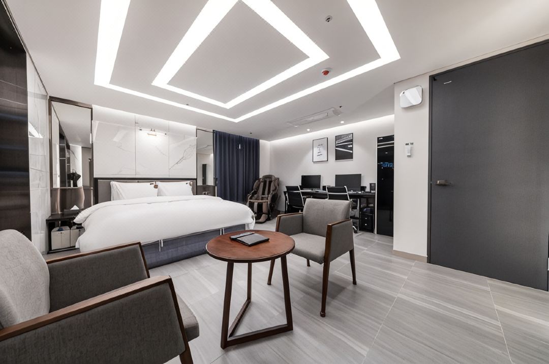 TheOne Hotel