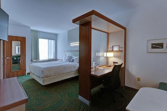 SpringHill Suites Wichita Airport