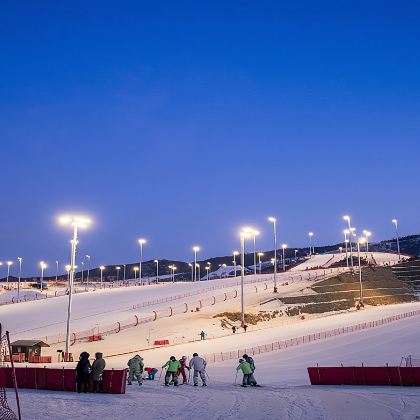 万龙滑雪场一日游【北京市区/机场-崇礼接送/雪场任选/接送】 万龙滑雪场一日游【北京市区/机场-崇礼接送/雪场任选/接送】