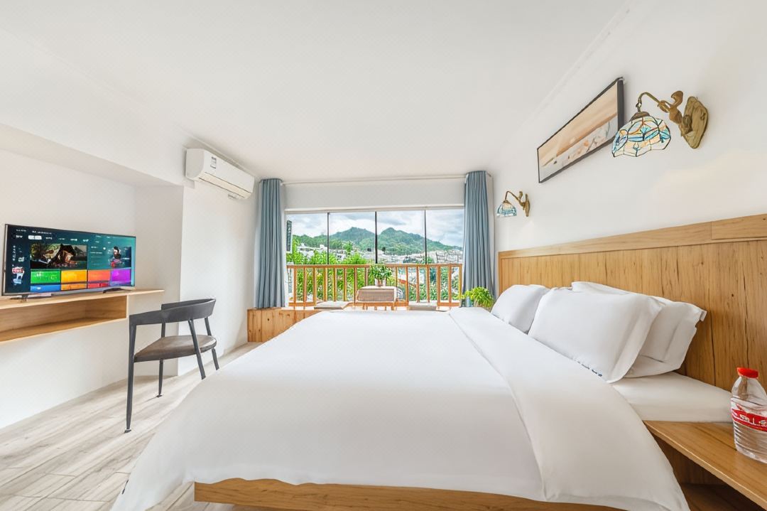 Huayu View Inn