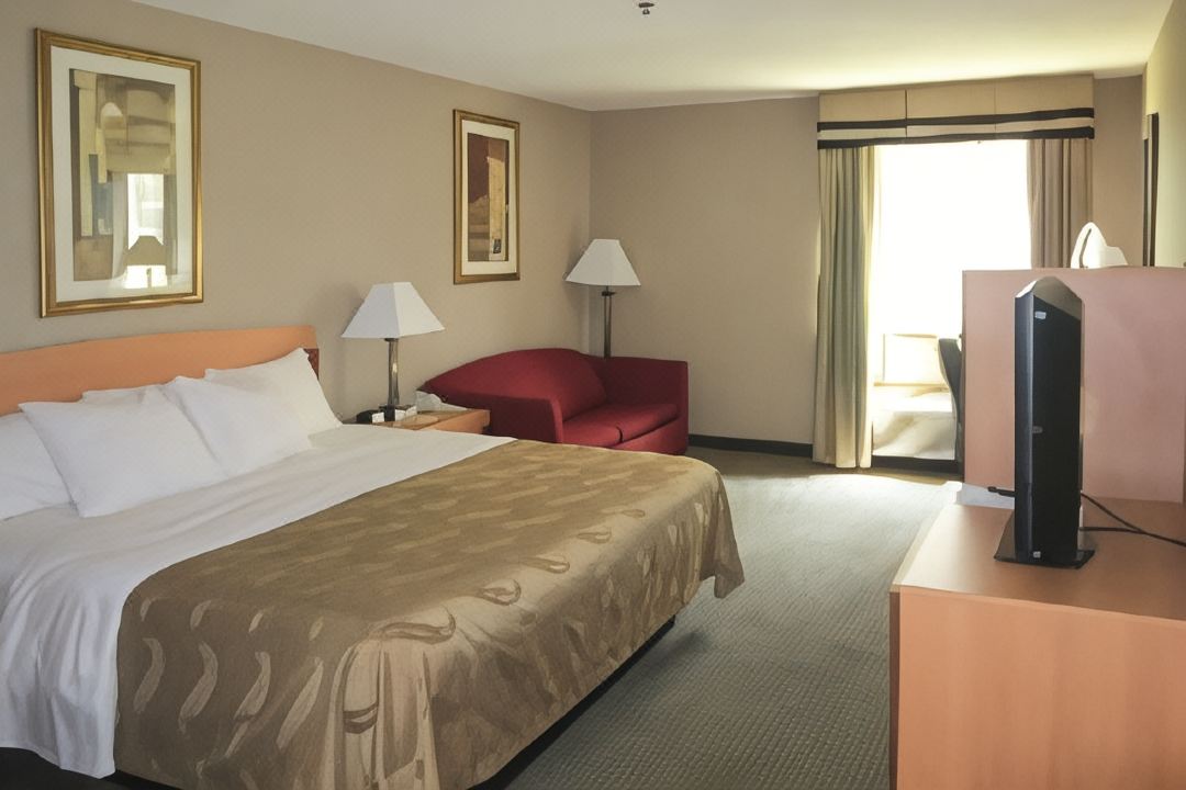 Quality Inn Nashville - Bloomington
