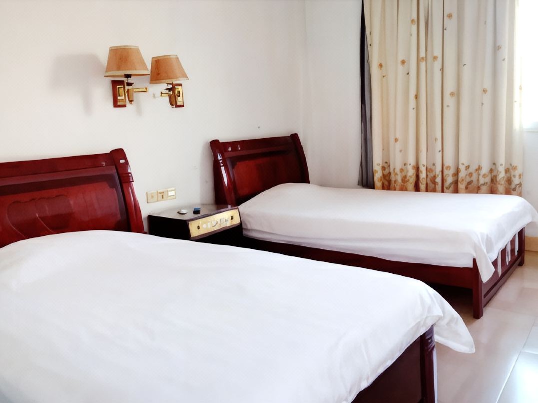 Renhua Changlai Inn
