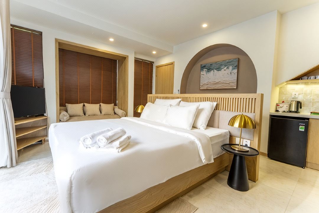Aura Sunset Beach Villa