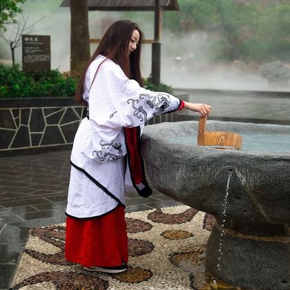 洪湖悦兮半岛温泉一日游【不散拼·可接公司团建定制游】 洪湖悦兮半岛温泉一日游【不散拼·可接公司团建定制游】