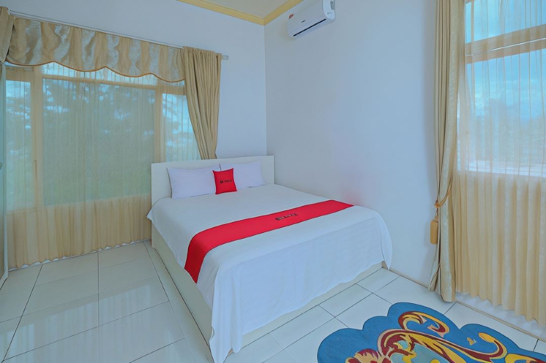 RedDoorz Syariah Near Museum Lambung Mangkurat 2