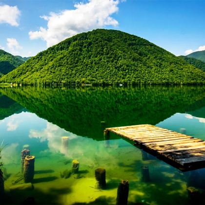 萨拉热窝至萨格勒布一日游:探秘亚伊采瀑布与普利瓦湖 萨拉热窝至萨格勒布一日游:探秘亚伊采瀑布与普利瓦湖