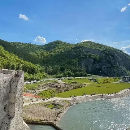 贝尔格莱德包车游:哥鲁拜克+铁门一日游 贝尔格莱德包车游:哥鲁拜克+铁门一日游