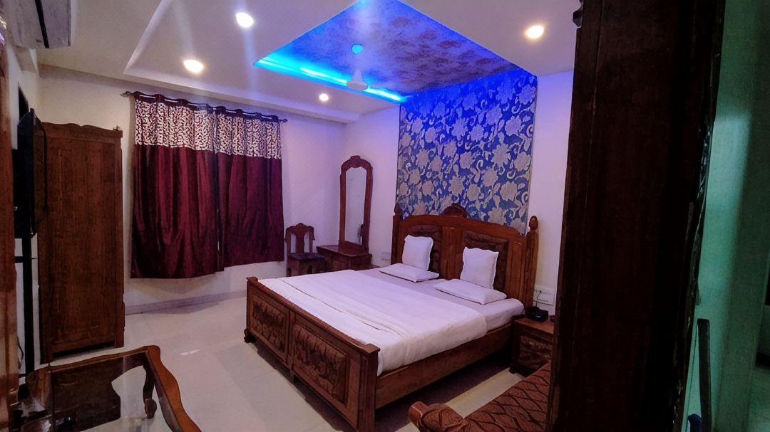 Hotel Shalimar Executive, Uran Islampur