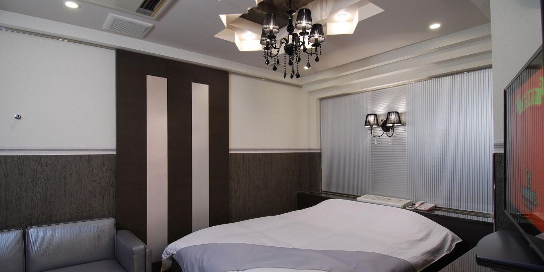 傳奇飯店Plus - 成人專用