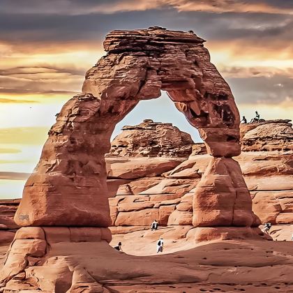 美国盐湖城-摩押拱门国家公园可定制多日【中文专车-舒适纯净】 美国盐湖城-摩押拱门国家公园可定制多日【中文专车-舒适纯净】