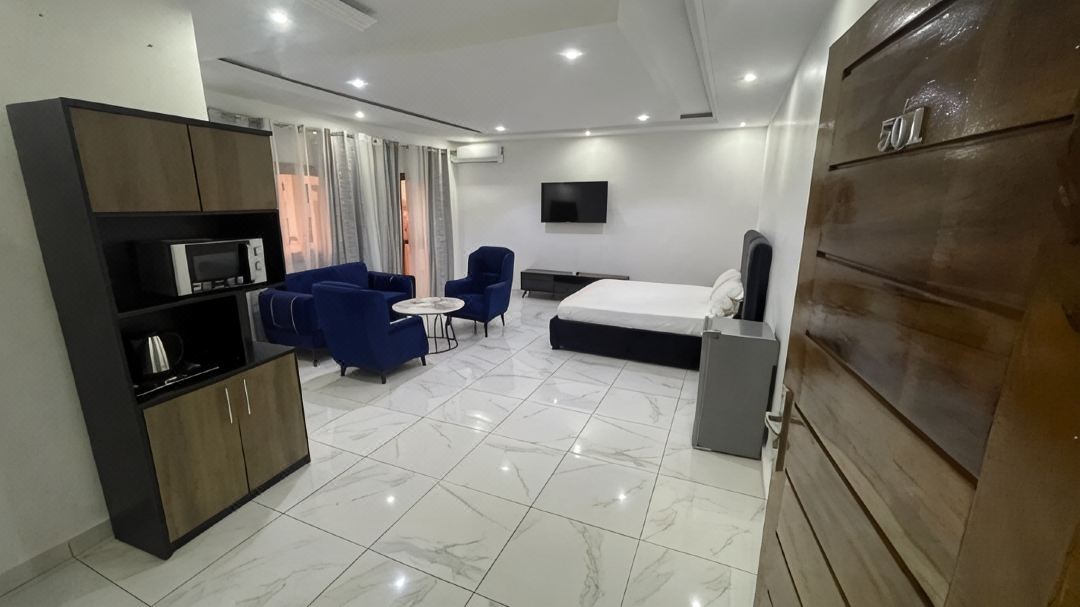 Bi-Hotel 1
