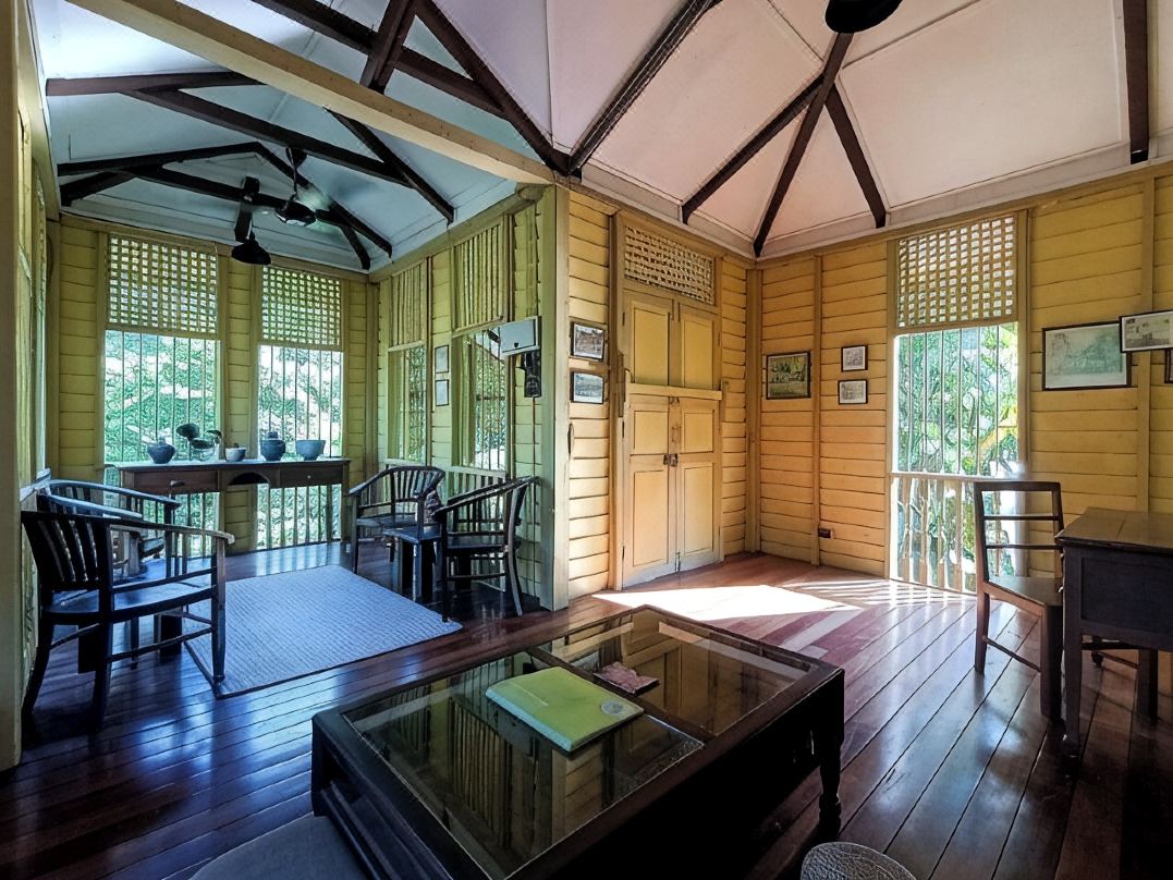 Bagas Zakariah Orchard Lodge