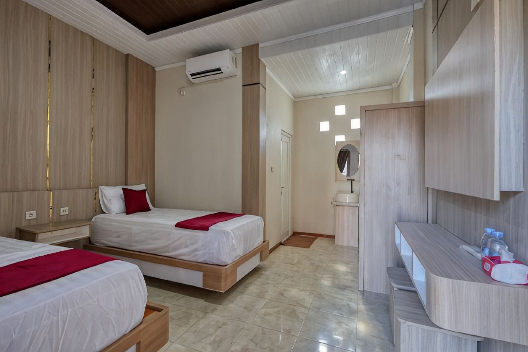 Aqzam Guest House