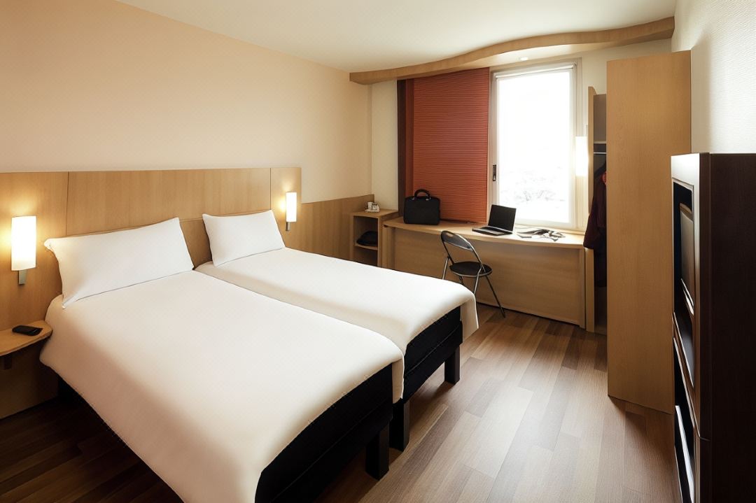 Ibis Granada