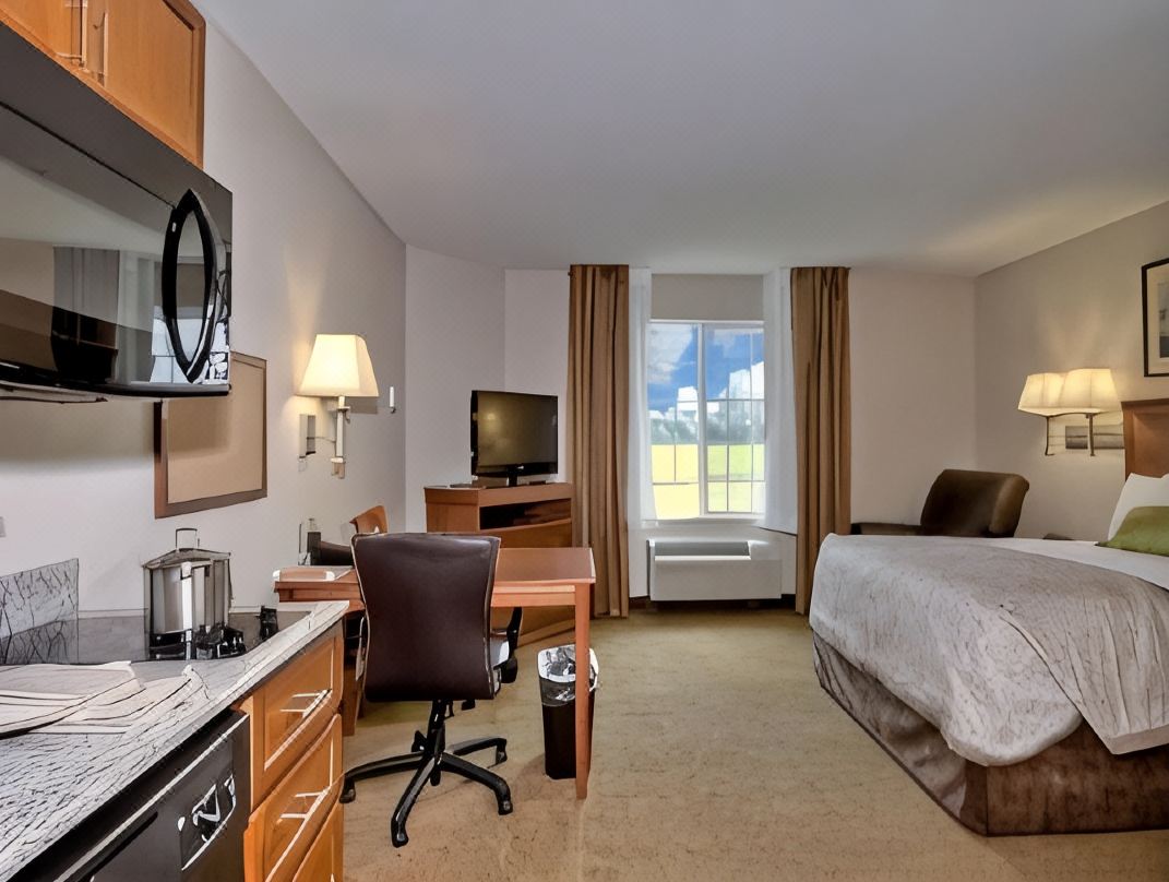 Candlewood Suites BURLINGTON by IHG