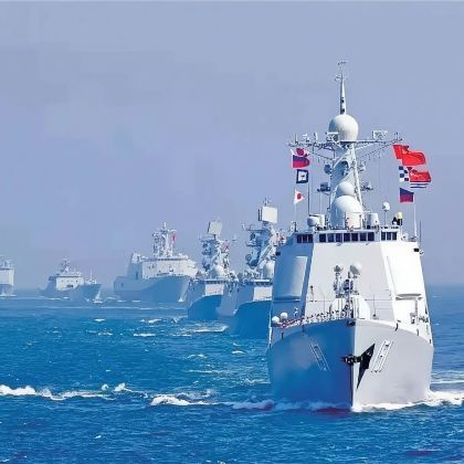 湛江红嘴鸥游船+湖光岩一日游【南海十里军港+雷琼地质公园】 湛江红嘴鸥游船+湖光岩一日游【南海十里军港+雷琼地质公园】