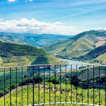 波尔图出发|双酒区+农场午餐+杜罗河游船 一日游 波尔图出发|双酒区+农场午餐+杜罗河游船 一日游