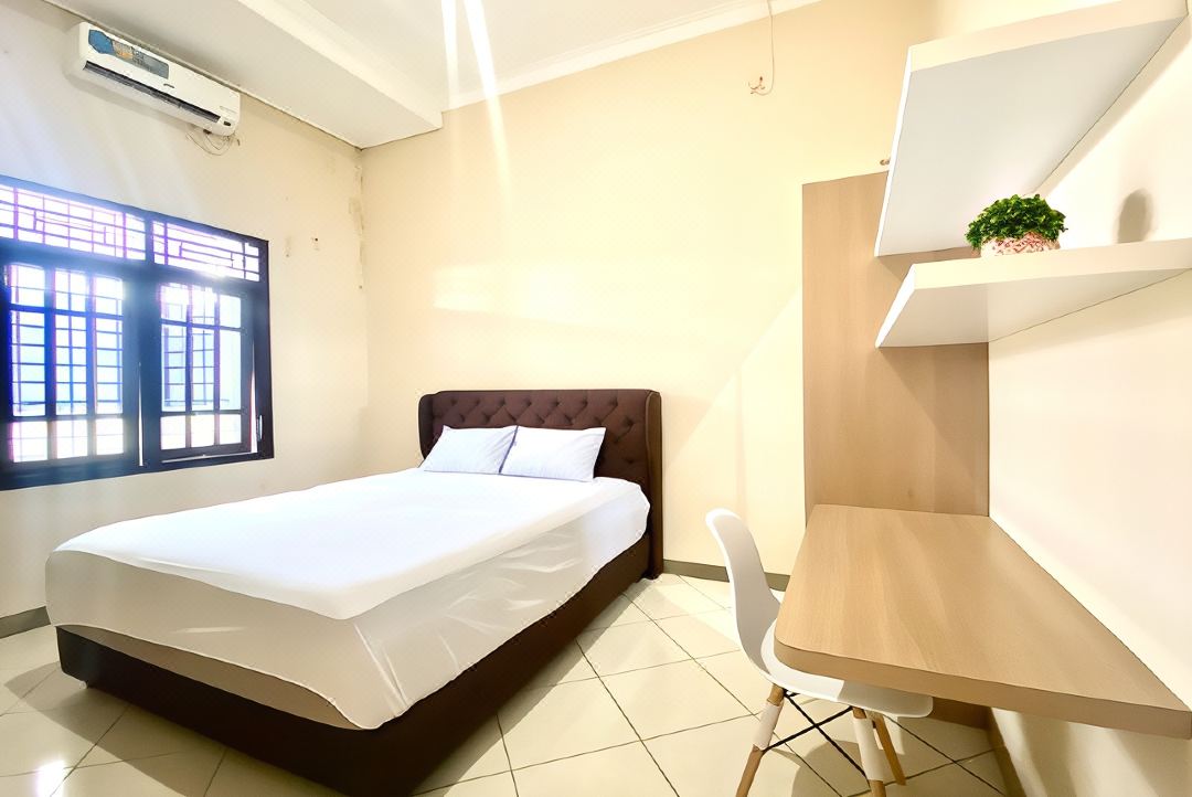 OYO 93838 Delia Inn Syariah