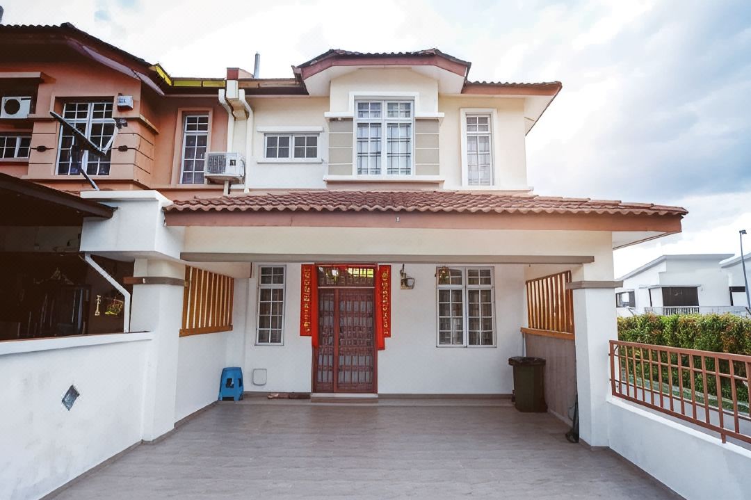 Bukit Indah 8-16 pax 5 min To Aeon Mall
