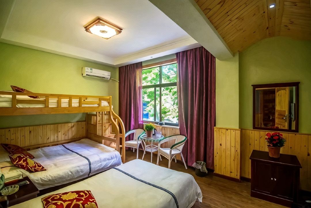 Qinglian Hotel, Lushan