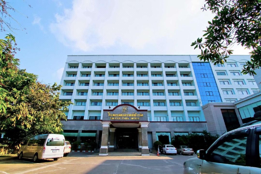 Grand Park Hotel