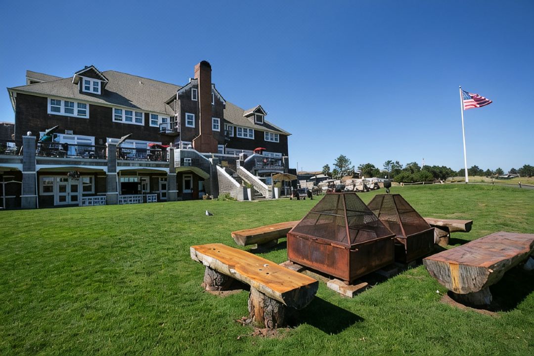 McMenamins Gearhart Hotel