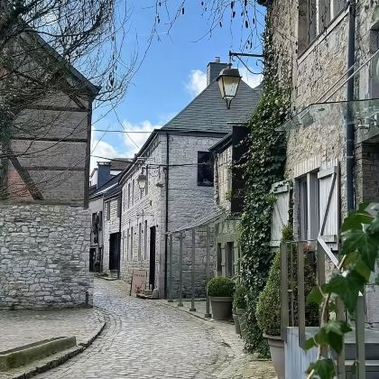 老城区+绿雕公园+迪尔比城堡+乌尔特河+植物迷宫(包车) 老城区+绿雕公园+迪尔比城堡+乌尔特河+植物迷宫(包车)