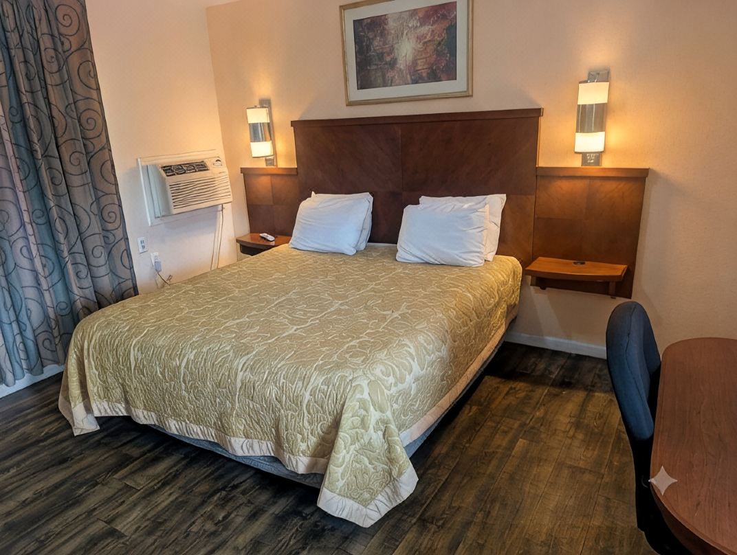 Travelers Inn - Clearwater