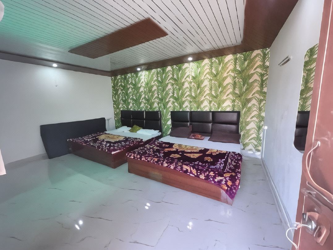 Aayodhya Dham Hotel