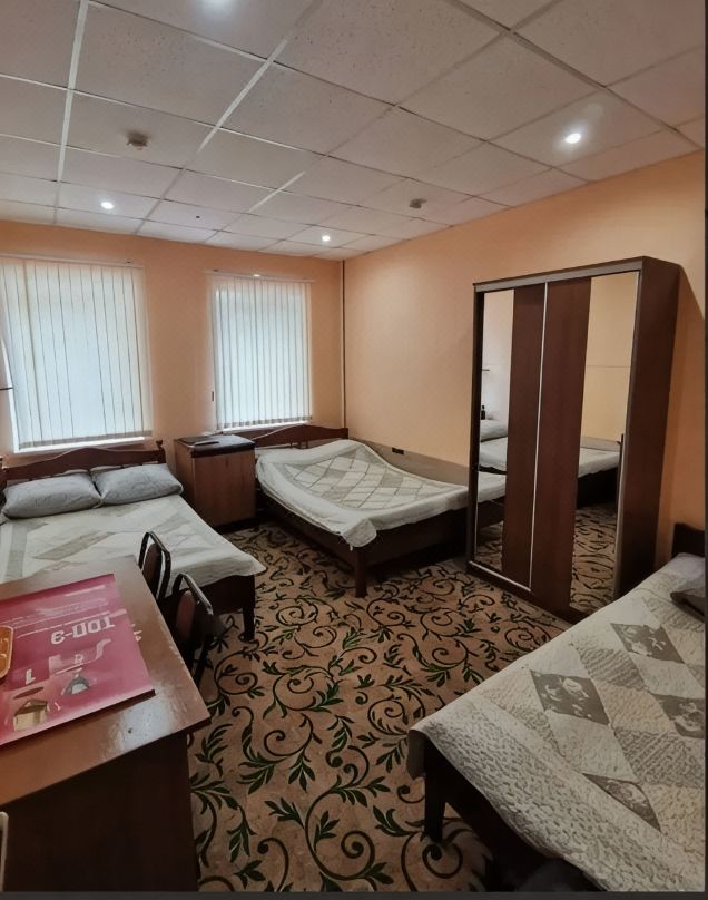 Uyut Hotel