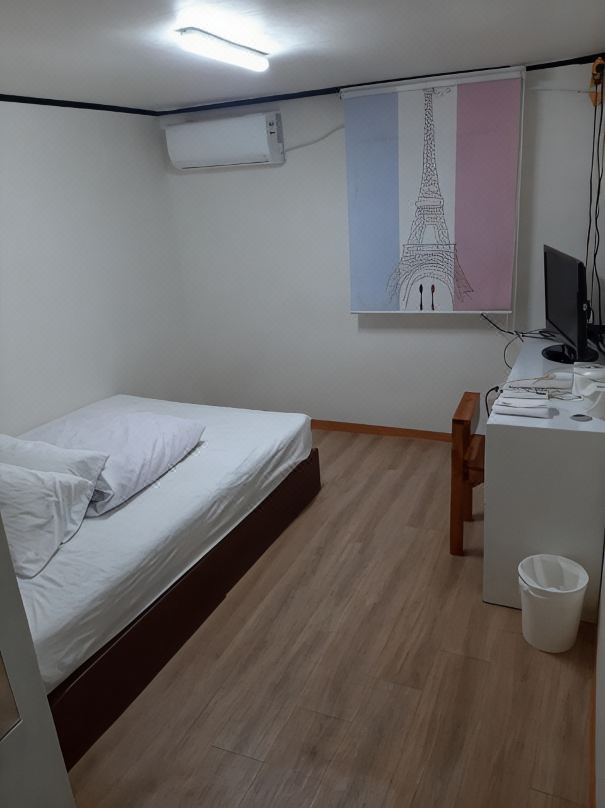 Elo Hostel