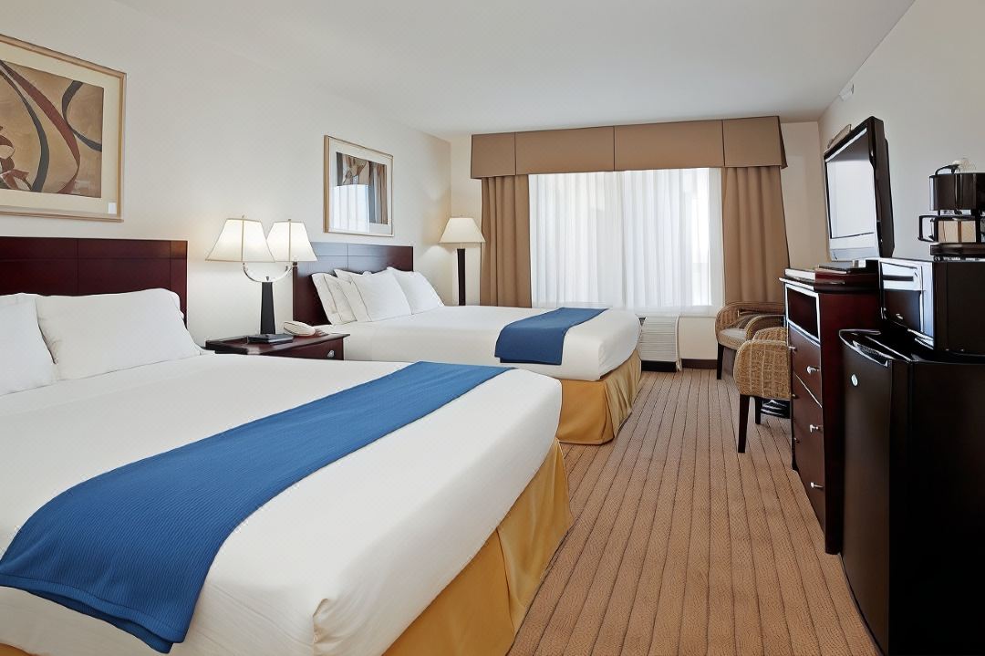 Holiday Inn Express & Suites Buffalo