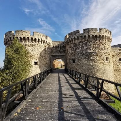 塞尔维亚中文包车一日游:贝尔格莱德+诺维萨德文化奇遇一日通 塞尔维亚中文包车一日游:贝尔格莱德+诺维萨德文化奇遇一日通