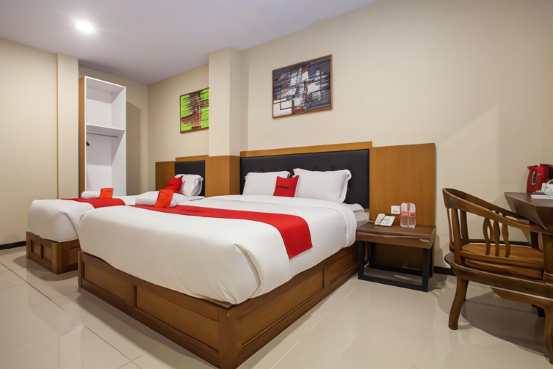 RedDoorz Premium @ Jalan Cengkeh Malang