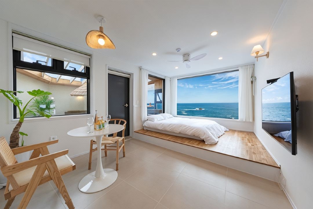 Gangneung Hue Pension (Ocean View, Spa, Couple